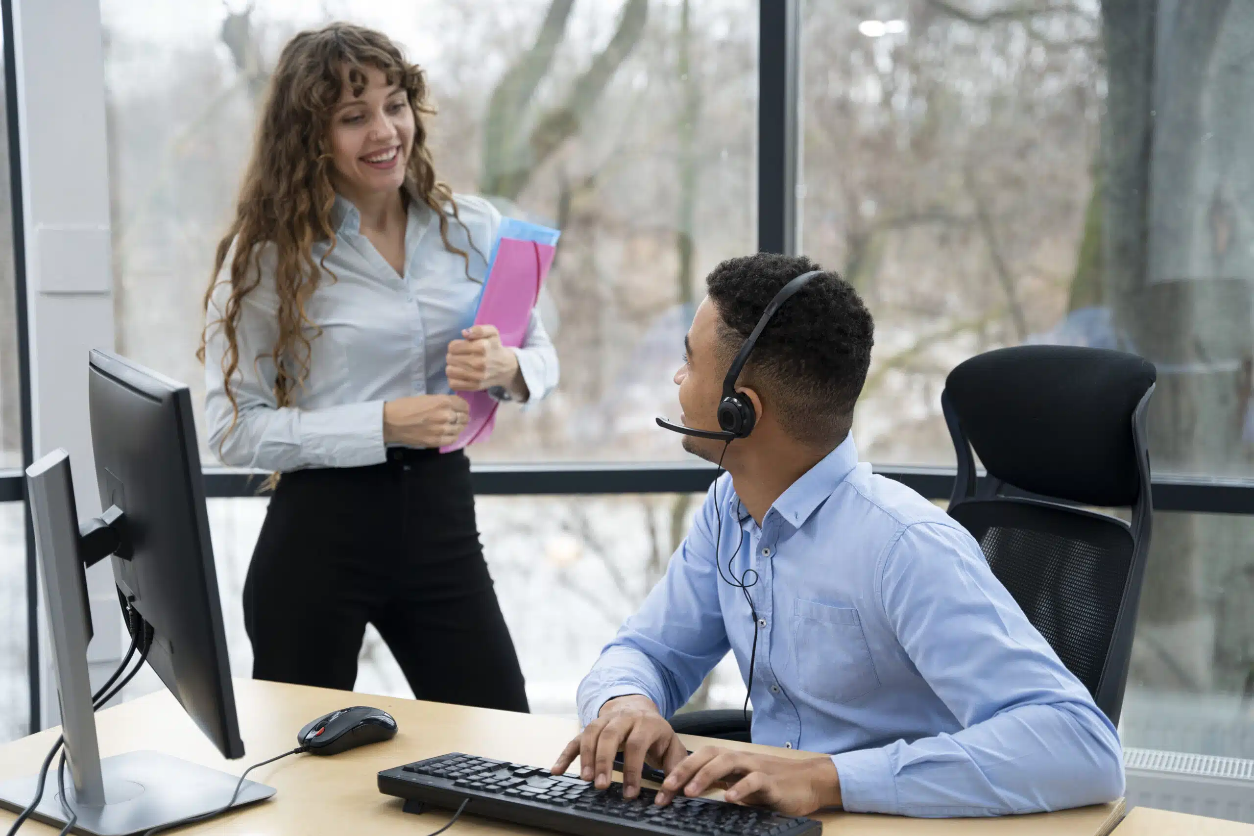 people-working-call-center